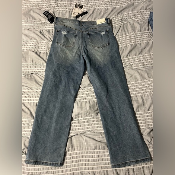 Kylie and Kendall Icon High Rise Straight Jeans Size 11/30 - Picture 3 of 3